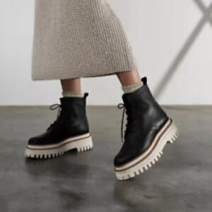 Paloma Barceló
High Expectations Platform Ankle Boot